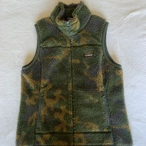 LL. Bean Mountain Pile Fleece Camo Vest